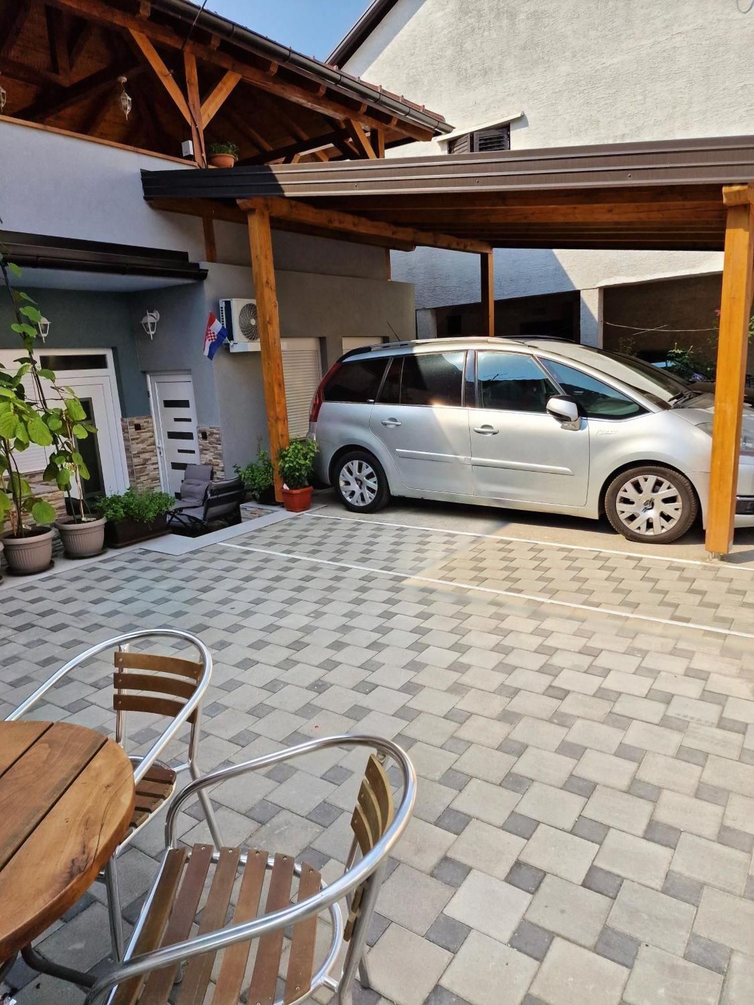 Apartamento Studio Apartman Lorena Zagreb Exterior foto